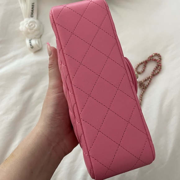 NWT 🩷 CHANEL 🩷 23P Pink Top Handle Mini with Light Gold Hardware - Picture 10 of 16